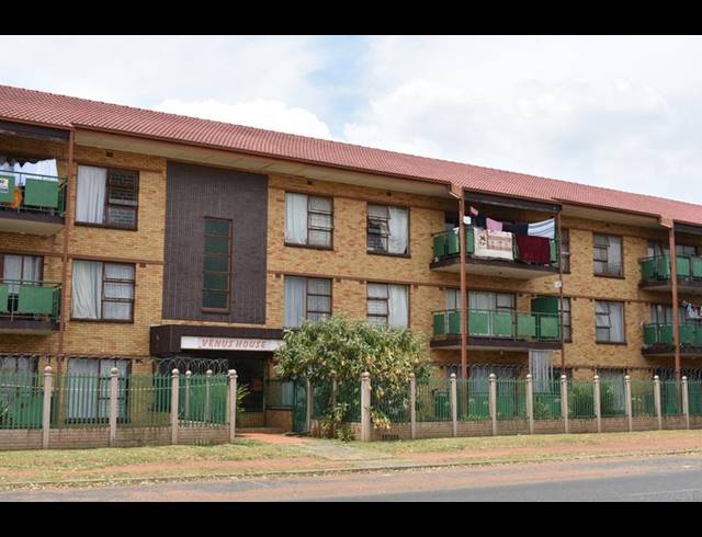 BUSINESS FOR SALE IN VANDERBIJLPARK CW 4